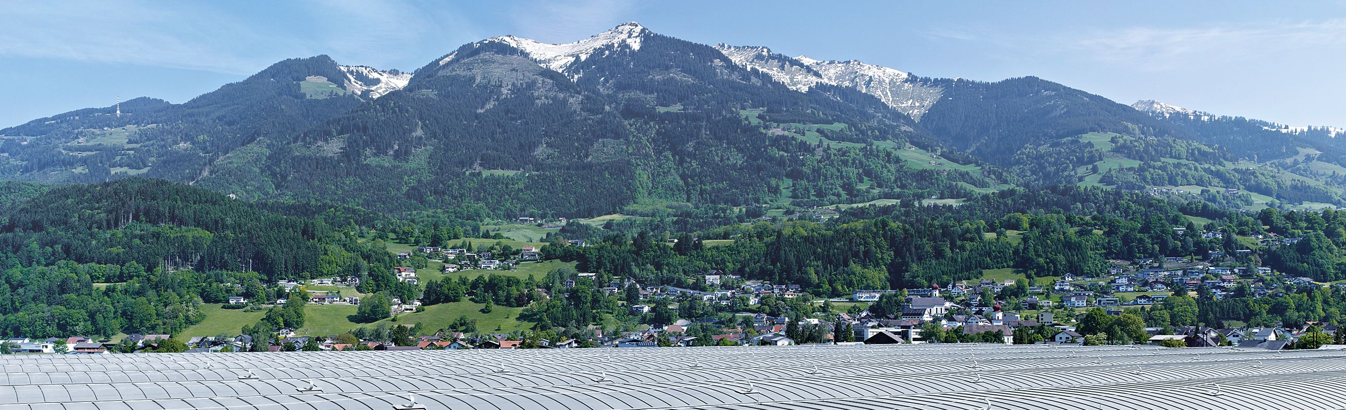 Produktionsgebäude Thüringen, Österreich Dach in blaugrau Nachhaltigkeit RHEINZINK