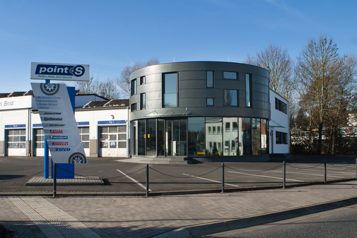 Verwaltungsgebäude Building Reifen Brod